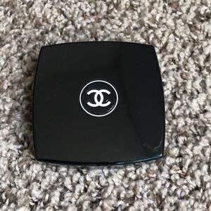 Chanel eyeshadow （93 Smoky eyes）